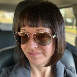 Meet your Posher, Melissa